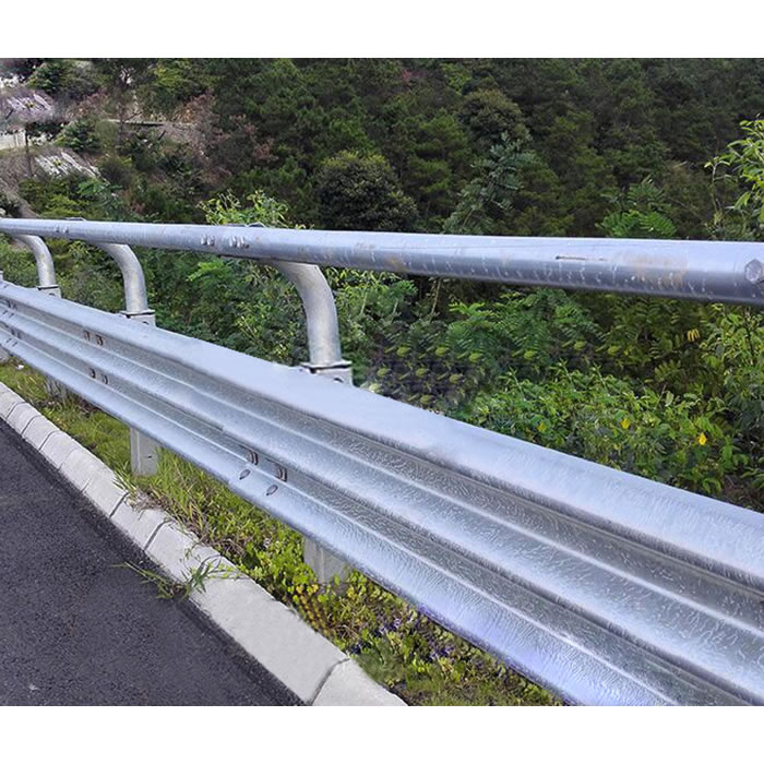牛角护栏