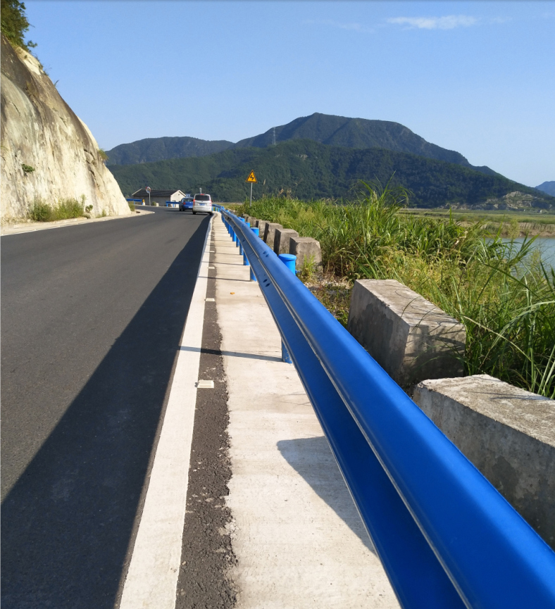 波形护栏22.jpg